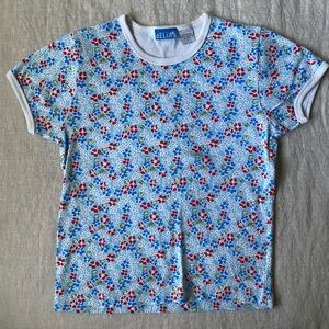 dEliA’s vintage floral baby tee - Spring Break 1998